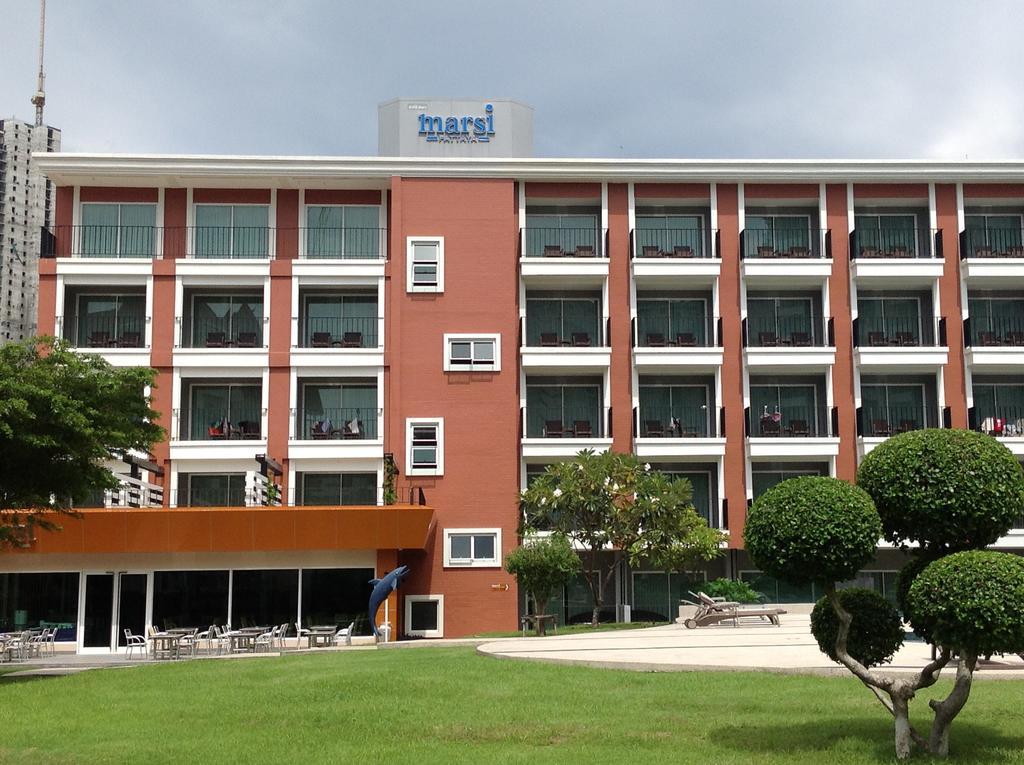 Marsi Pattaya Hotel Bagian luar foto