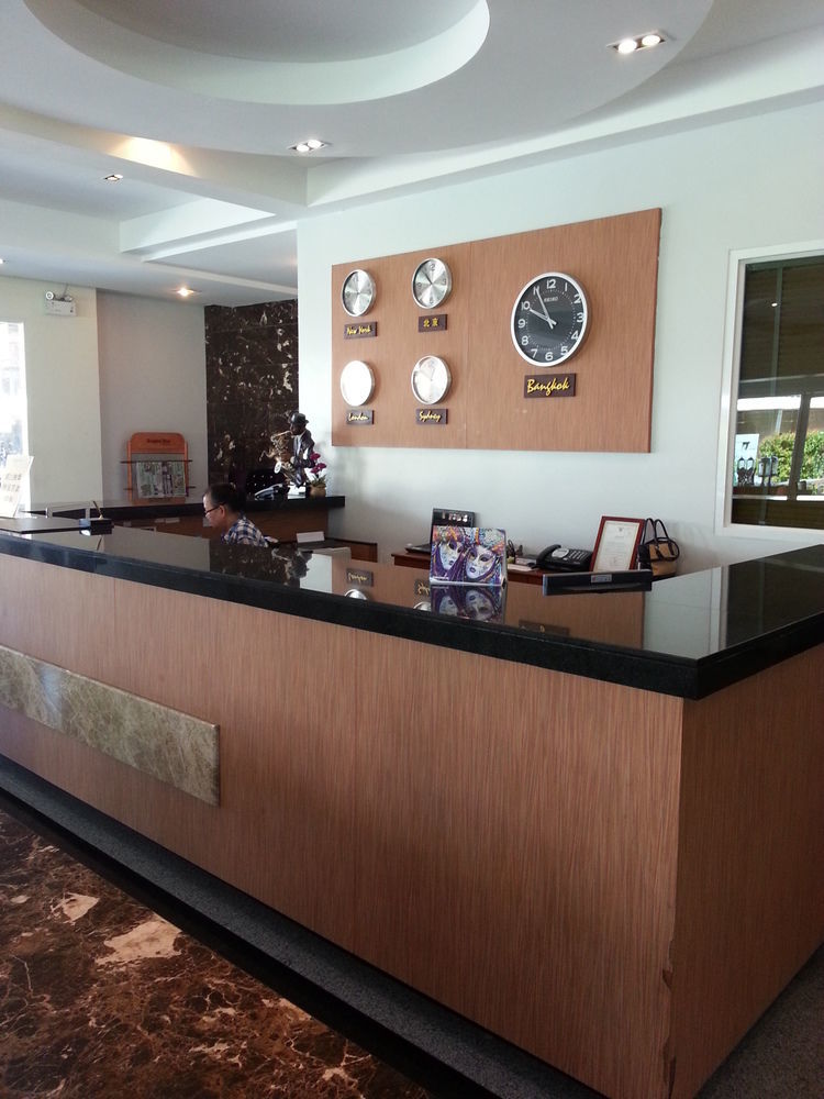 Marsi Pattaya Hotel Bagian luar foto