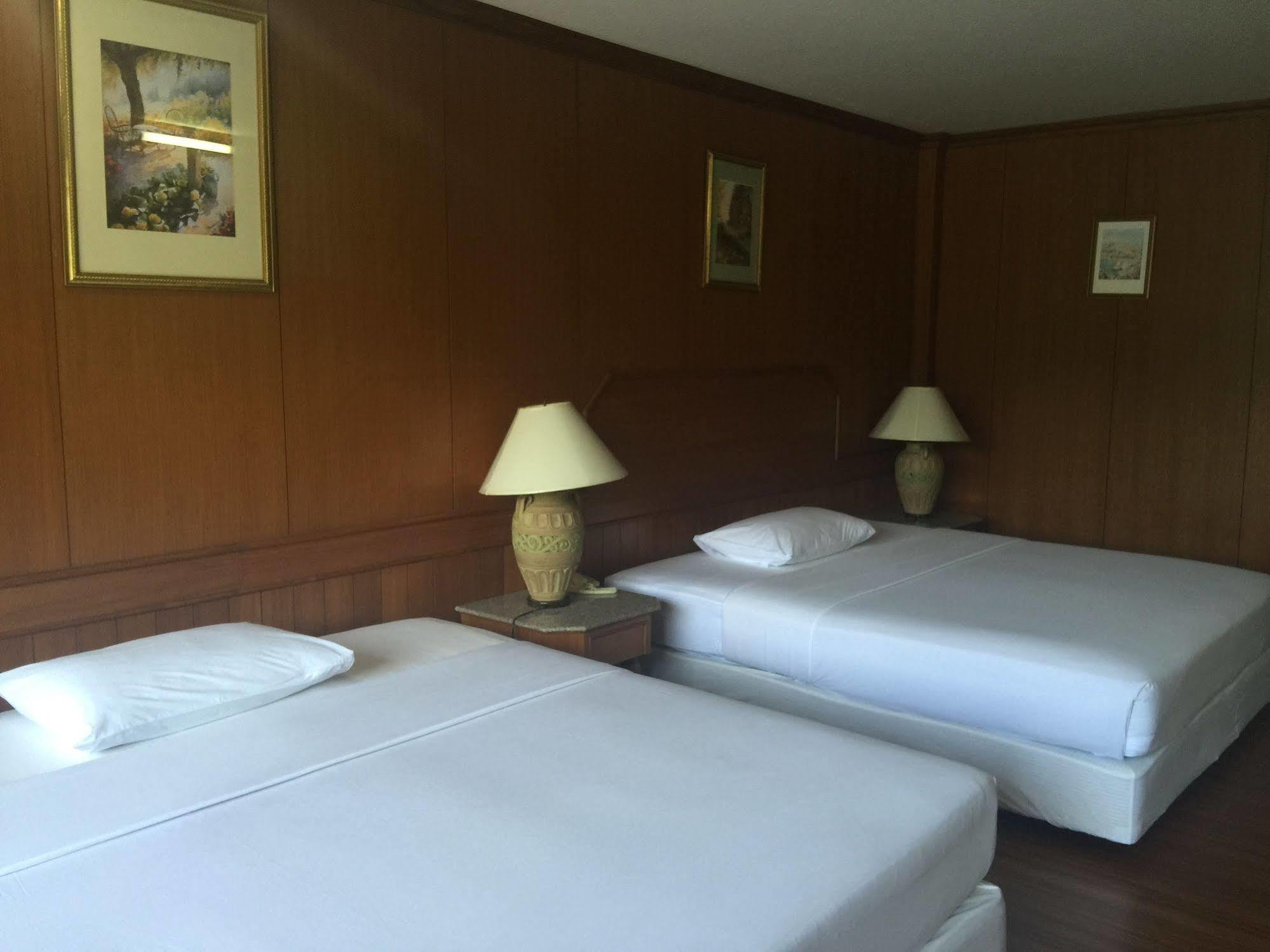 Marsi Pattaya Hotel Bagian luar foto
