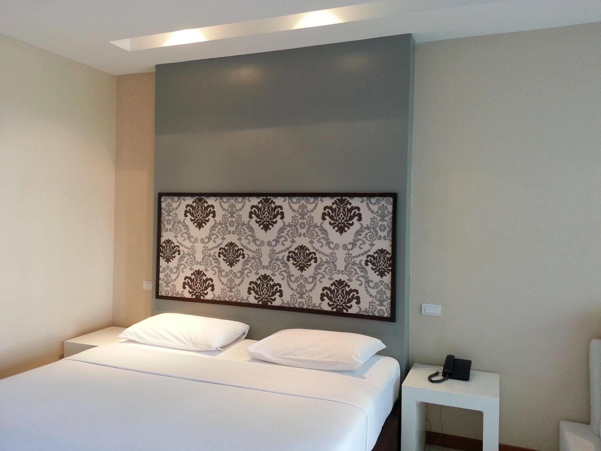 Marsi Pattaya Hotel Bagian luar foto